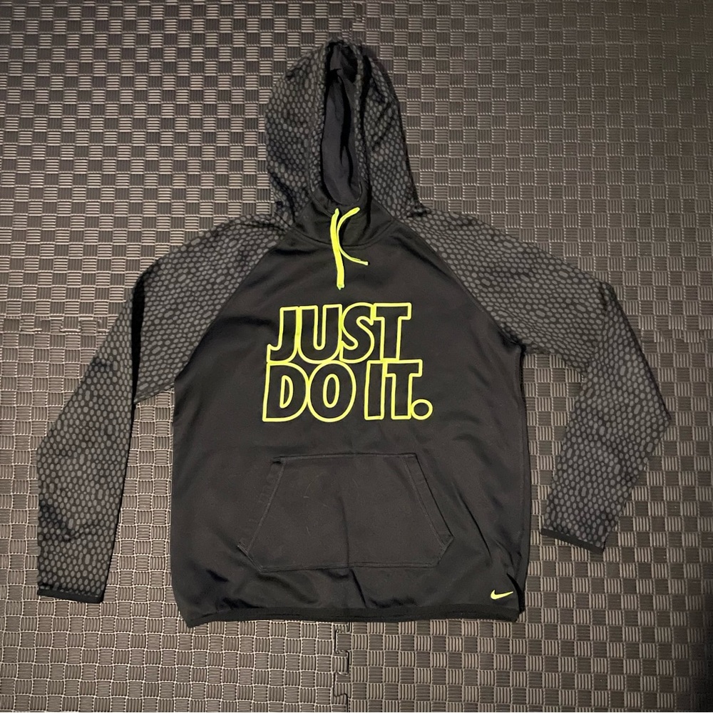Nike sweatshirt